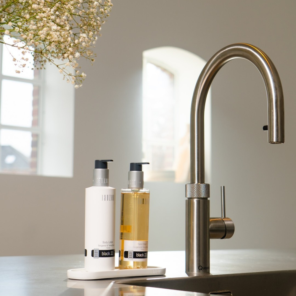 Janzen Hand& Bodylotion black 22