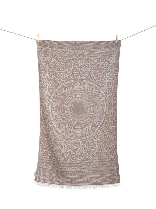 Aelia Anna - KNOSOS STRANDTUCH IN SCHOKOBRAUN UND BABYROSA