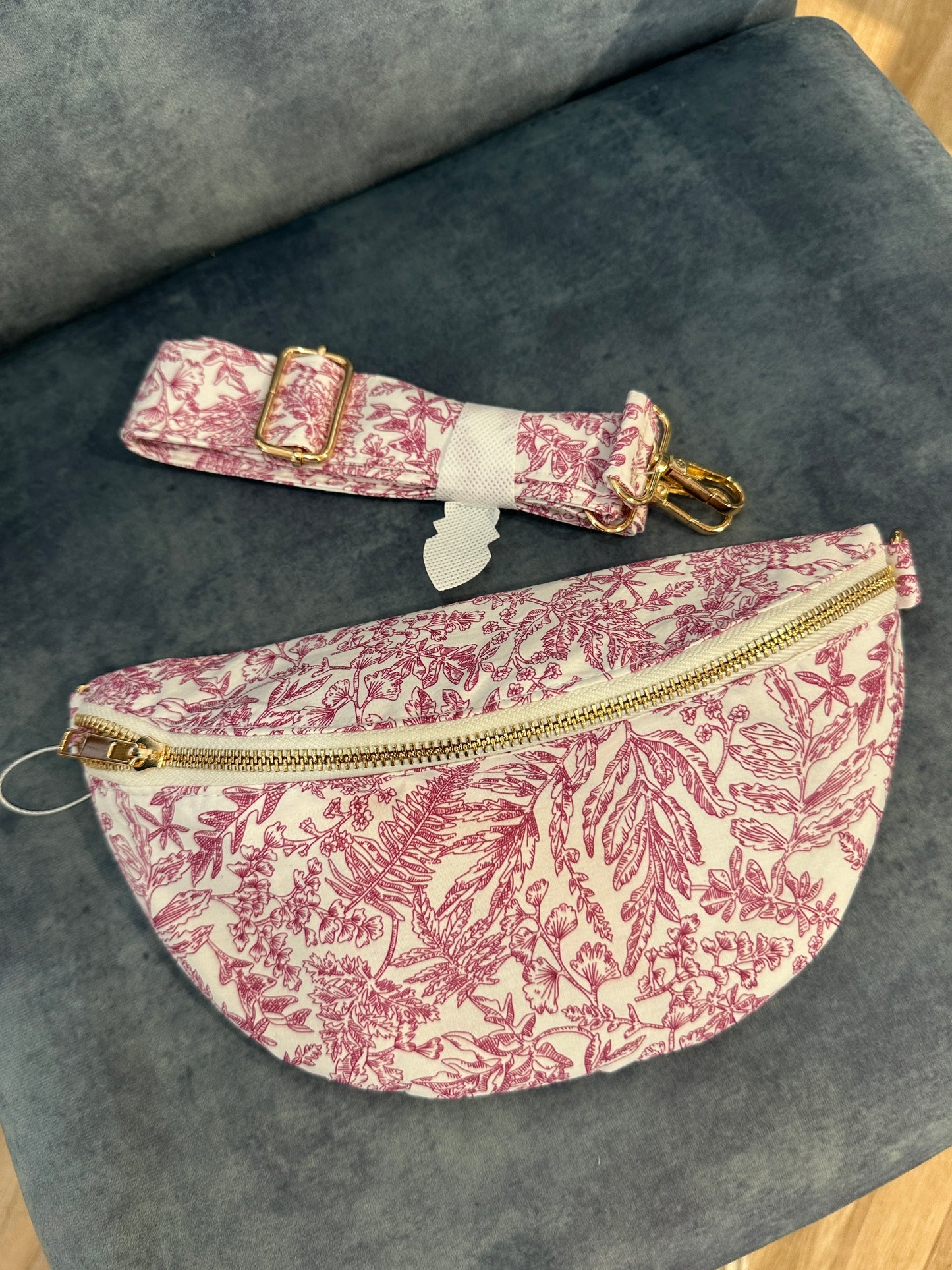 Day & Eve Crossbody Bag