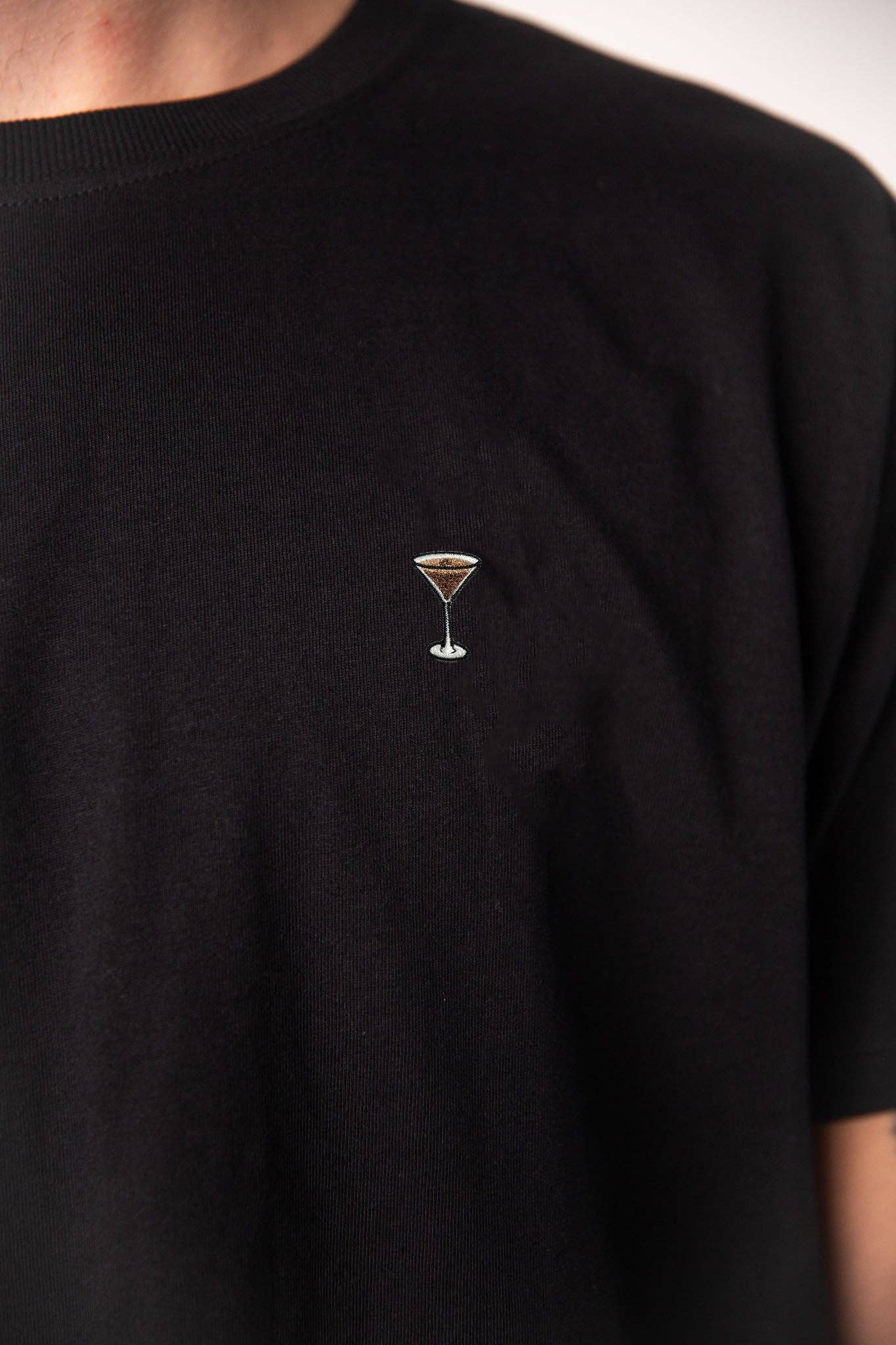 Espresso Martini| Besticktes Männer Bio Baumwoll T-Shirt