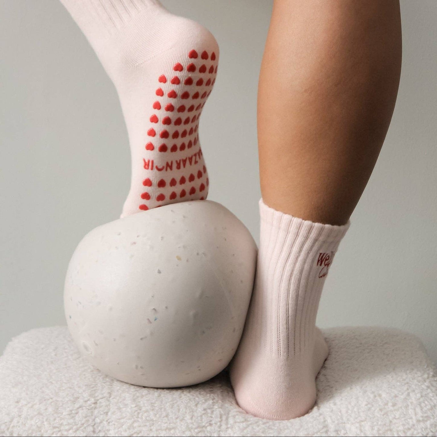 BazaarNoir Grip Socken  "Wellness Club"