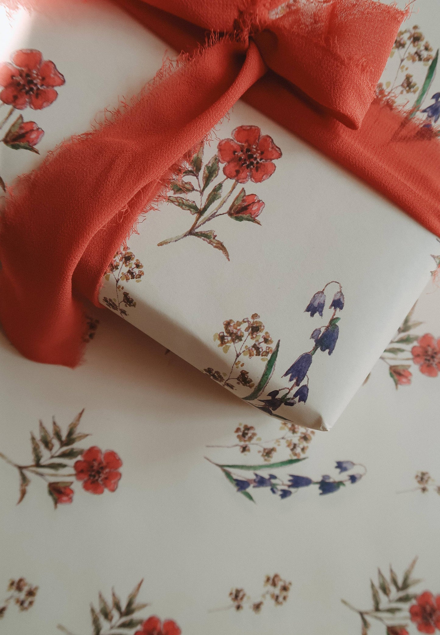 My Designpicture Geschenkpapier mit Blumen in Blau und Rot, 3-teiliges Set