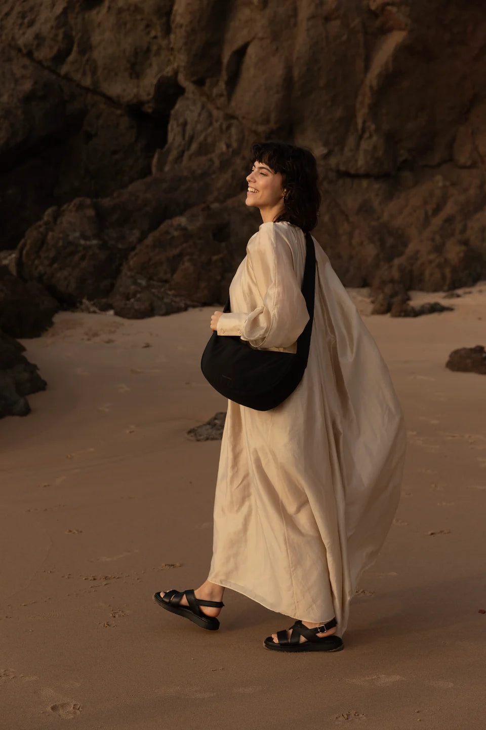 Monk & Anna Namika Cross Body Bag dark wood