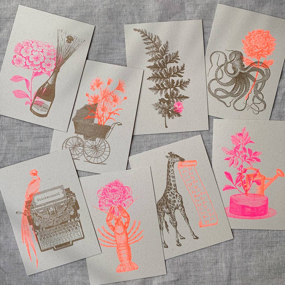 Postkarte zur Geburt / Kinderwagen mit Blume / Ökopapier