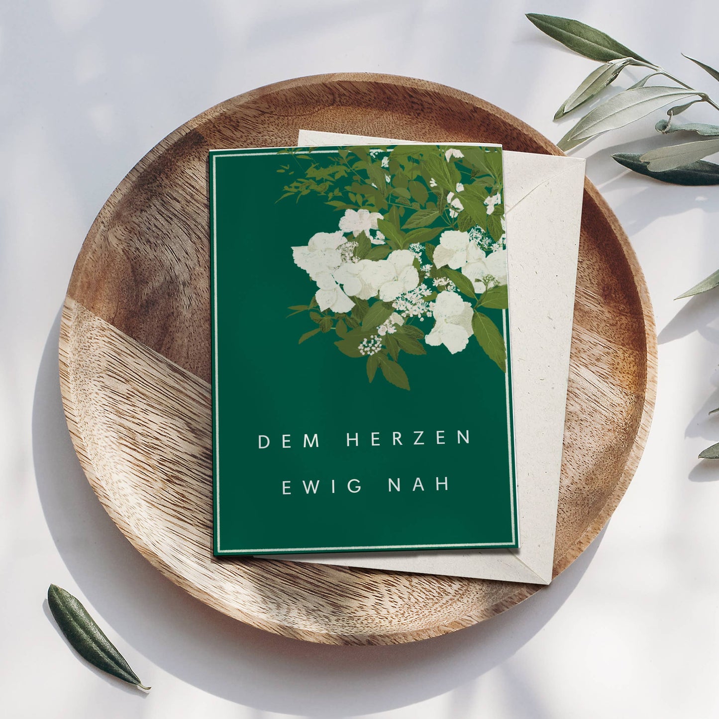 Wildblumenatelier Klappkarte 'dem Herzen ewig nah' mit weißen Blumen