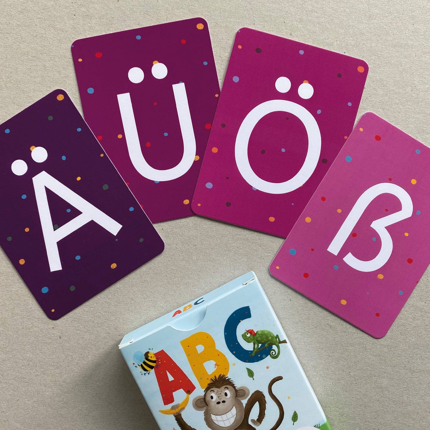 Rüsselfuchs- ABC-Kartenset mit 30 Buchstabenkarten und 10 Zahlenkarten