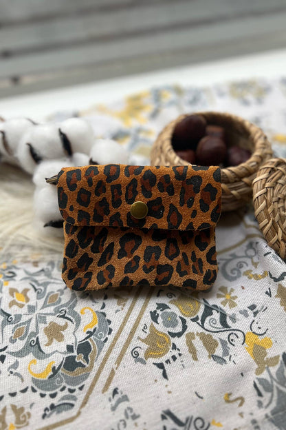 Cherry Paris Geldbeutel Wildlederoptik LUCE LEOPARD