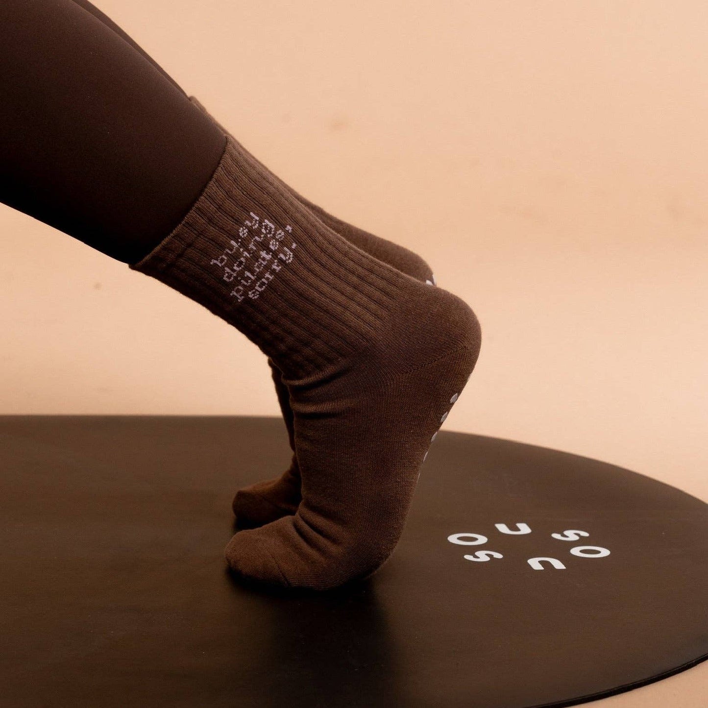 BazaarNoir Grip Socken  "Busy Doing Pilates/ meet me for matcha Beige"